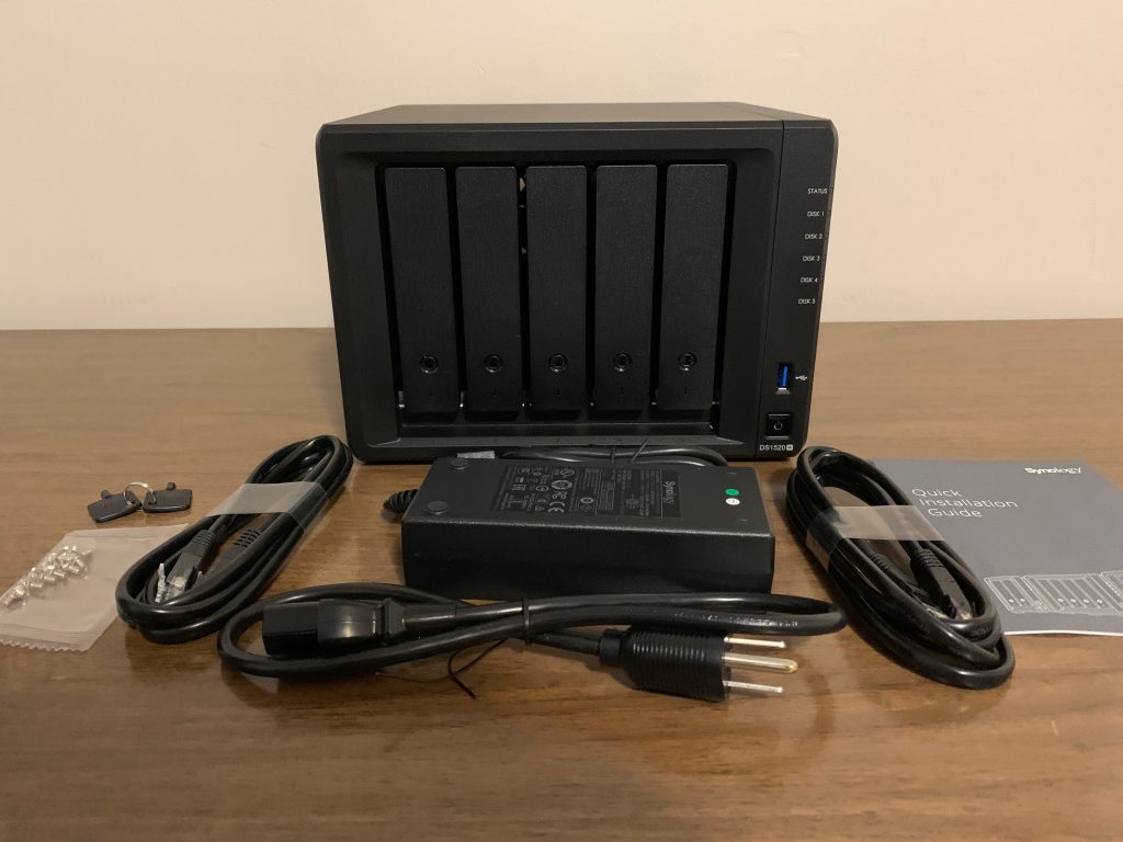 Synology DS1520 - Unboxing 2