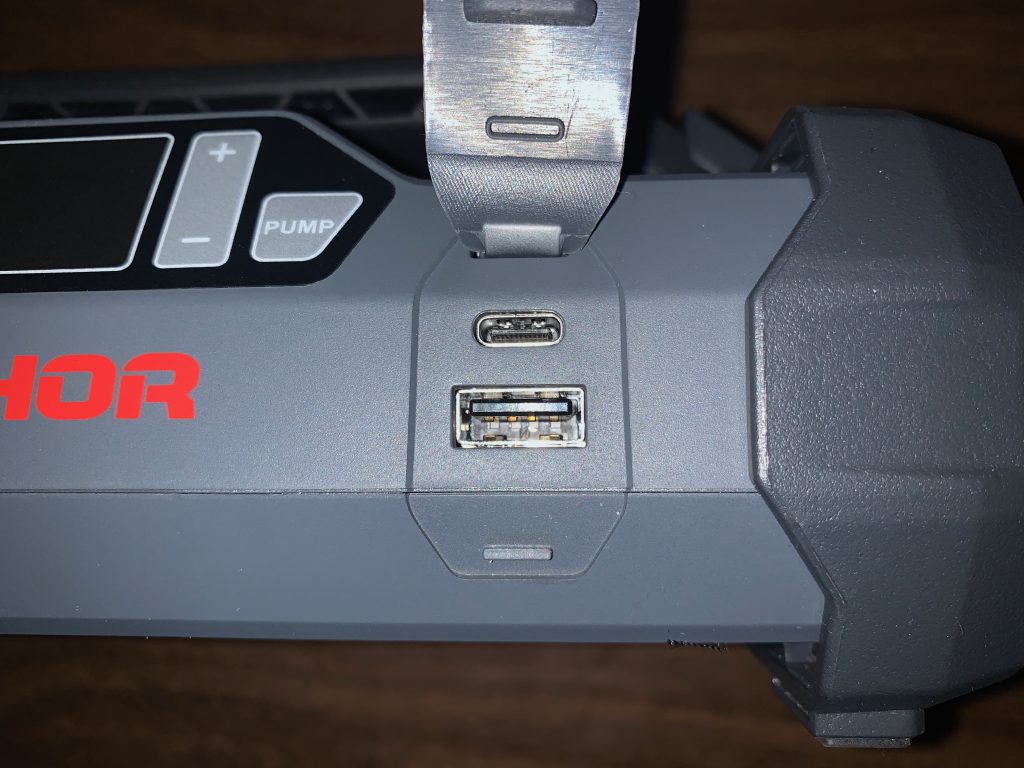 Lokithor JA301 - USB Ports