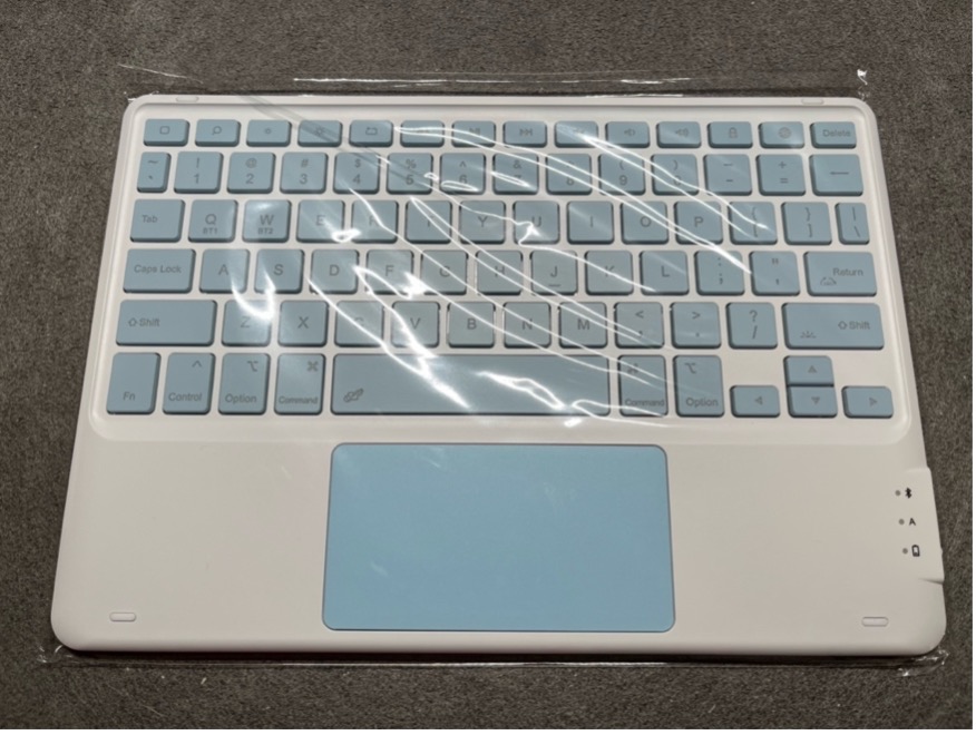 GreenLaw iPad 10th Generation Case with Keyboard - Keyboard