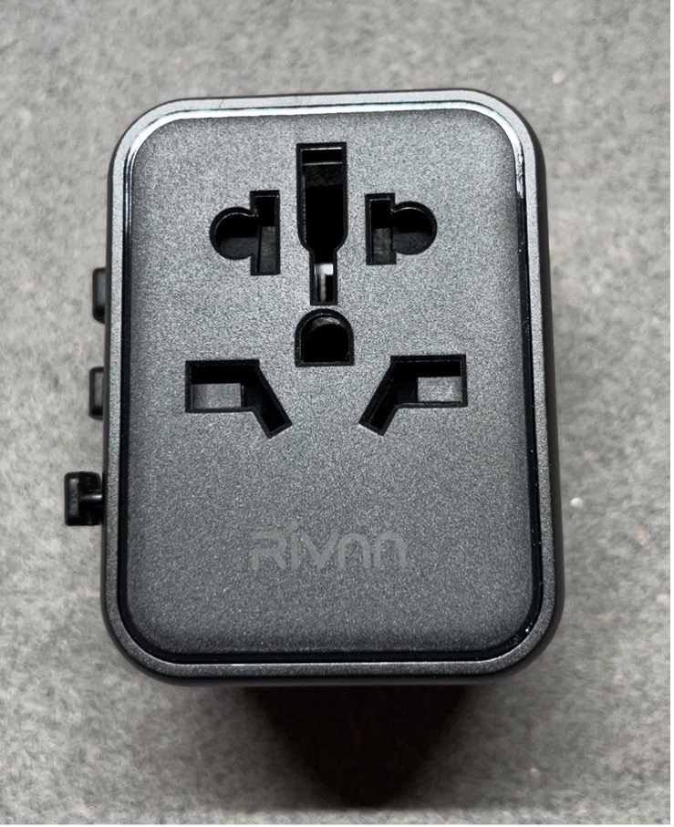 Rivnn Power Adapter - Front